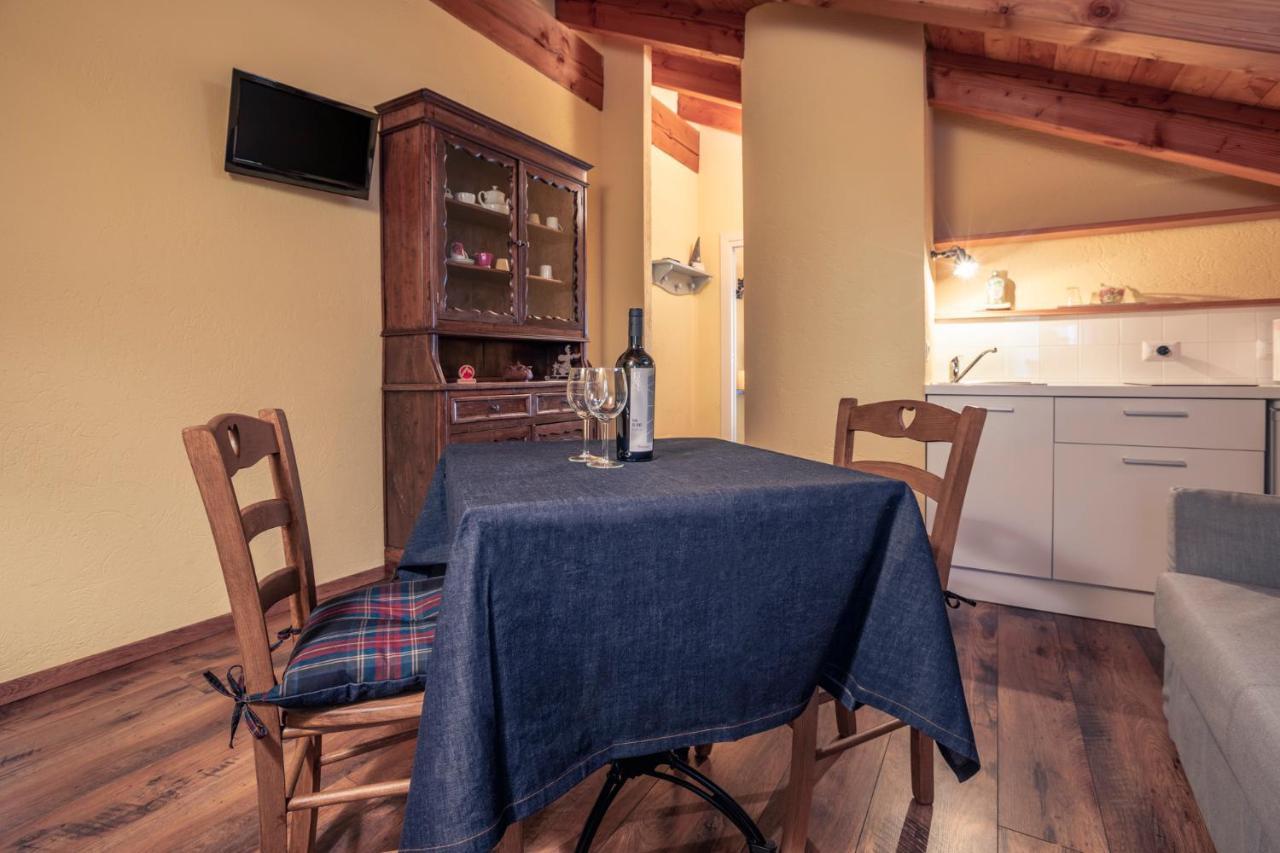 Bed and Breakfast Rifugio Lilla Ла-Тюїль Екстер'єр фото